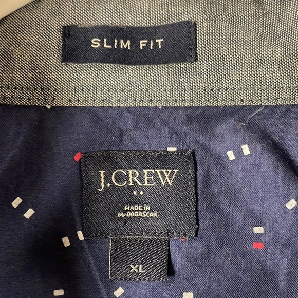 J.Crew Men's Slim Fit Button Down Shirt, XL, Navy with red & white design - Picture 2 of 7